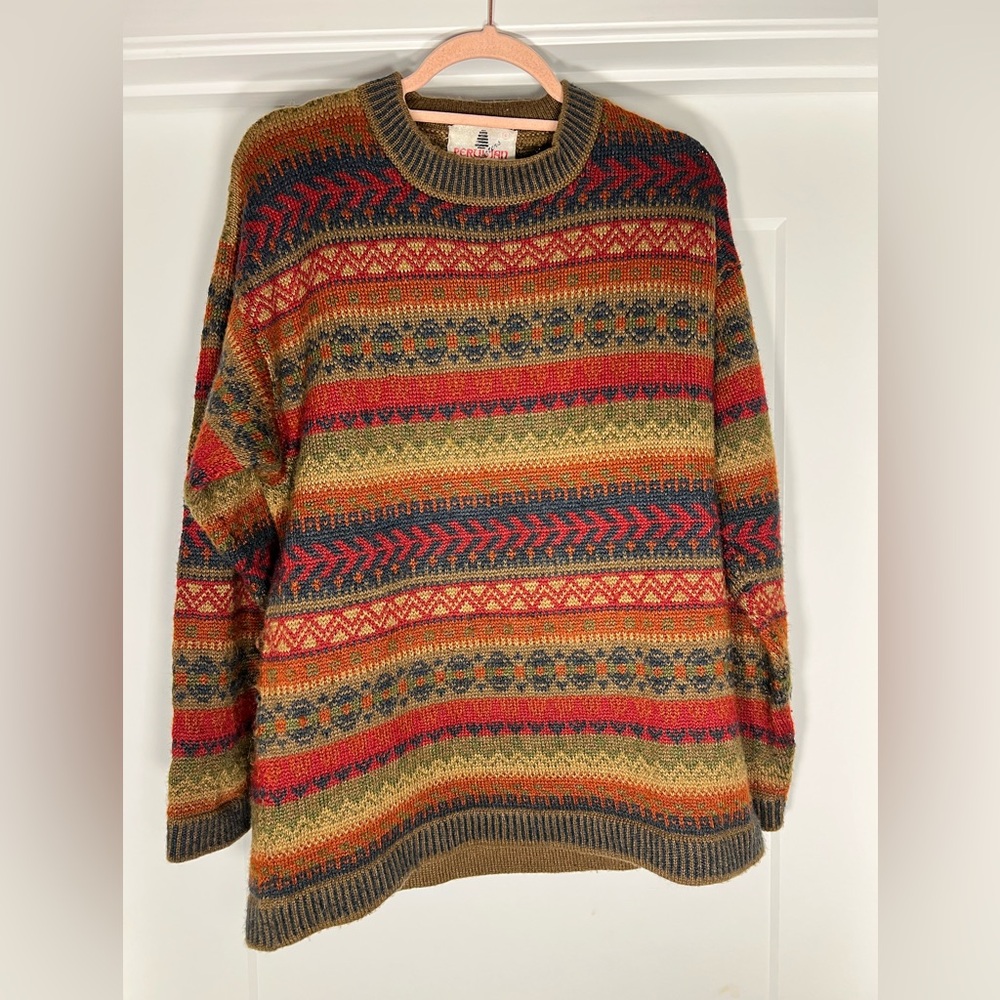 Peruvian Alpaca Wool Sweater with Vibrant Patterns Large